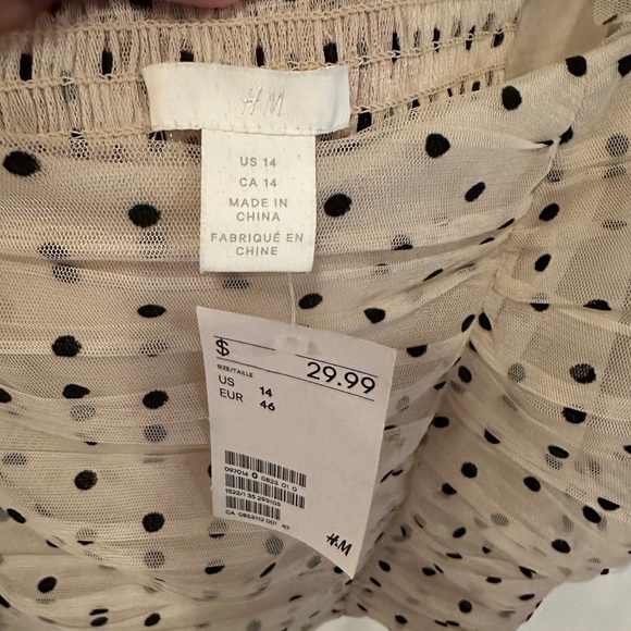 Women’s cream with black polka dot crop with puff sleeves . Size 14 BNWT - Picture 6 of 6